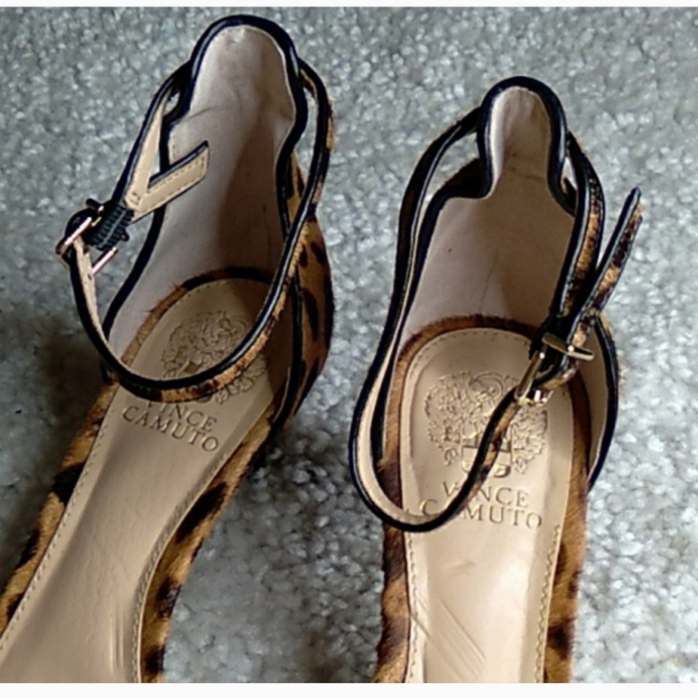 VINCE CAMUTO CALF HAIR Sebatini Heels Size 9.5 - Picture 5 of 15